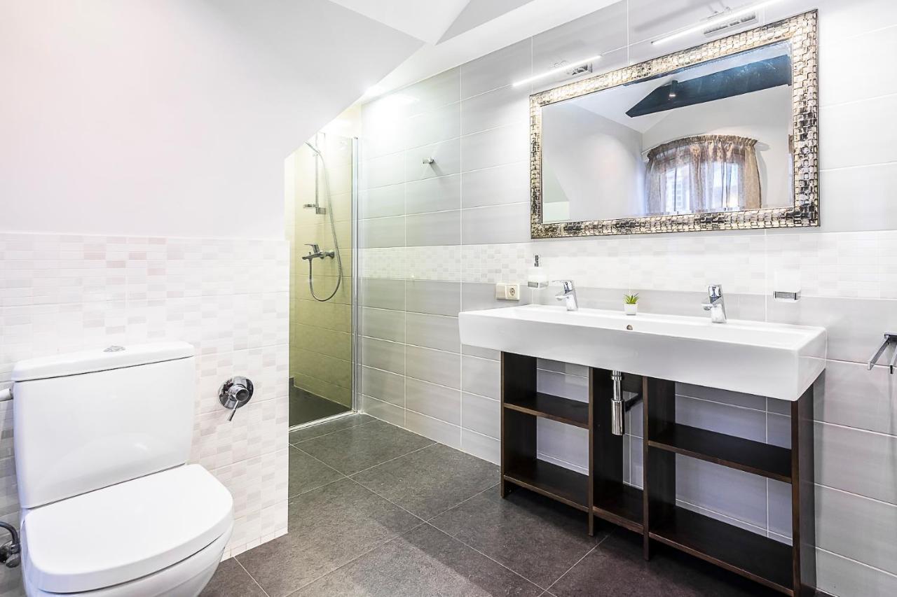 Winwinstay Apartments In Heart Of Old Town Riga Esterno foto