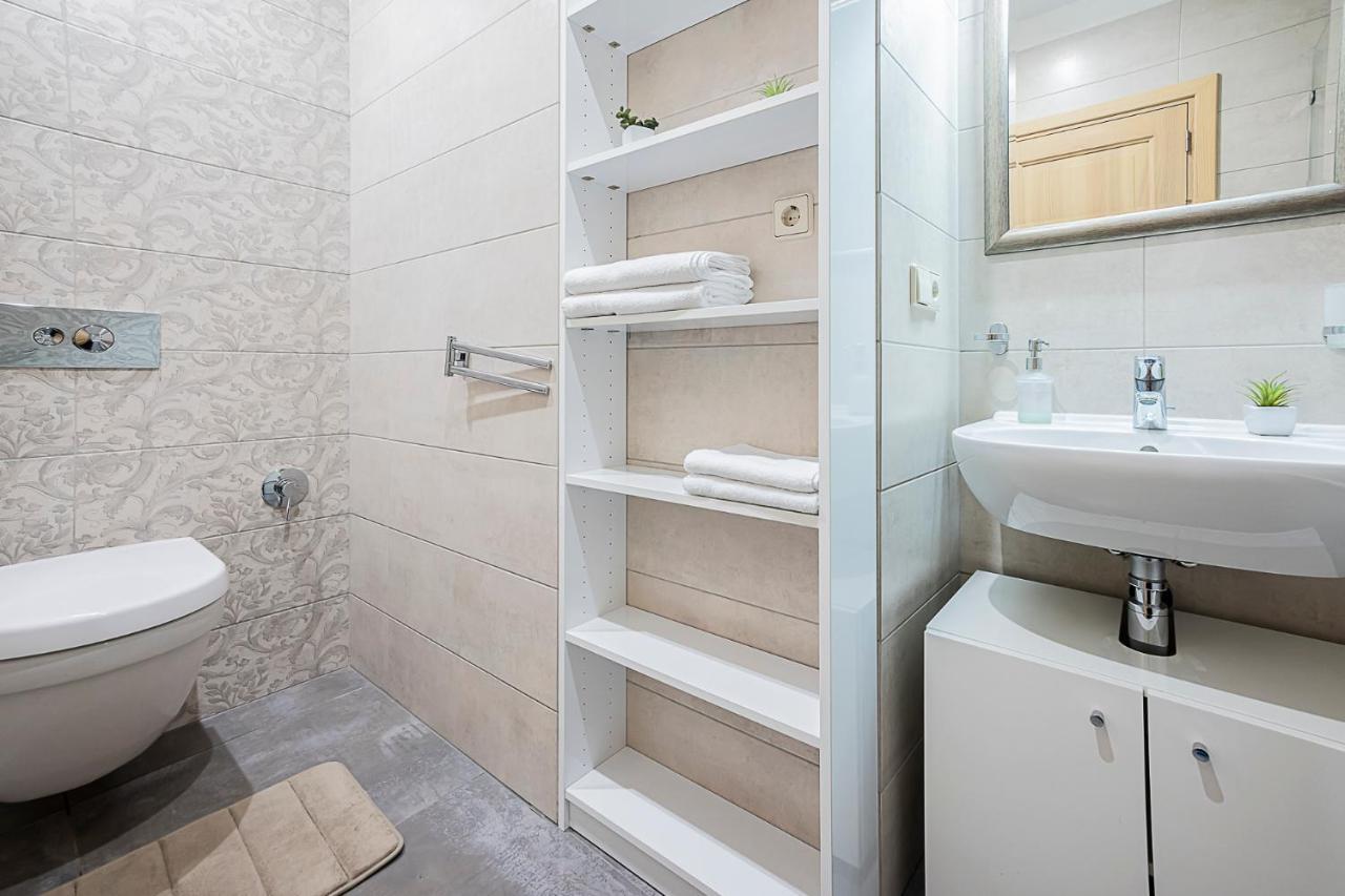 Winwinstay Apartments In Heart Of Old Town Riga Esterno foto